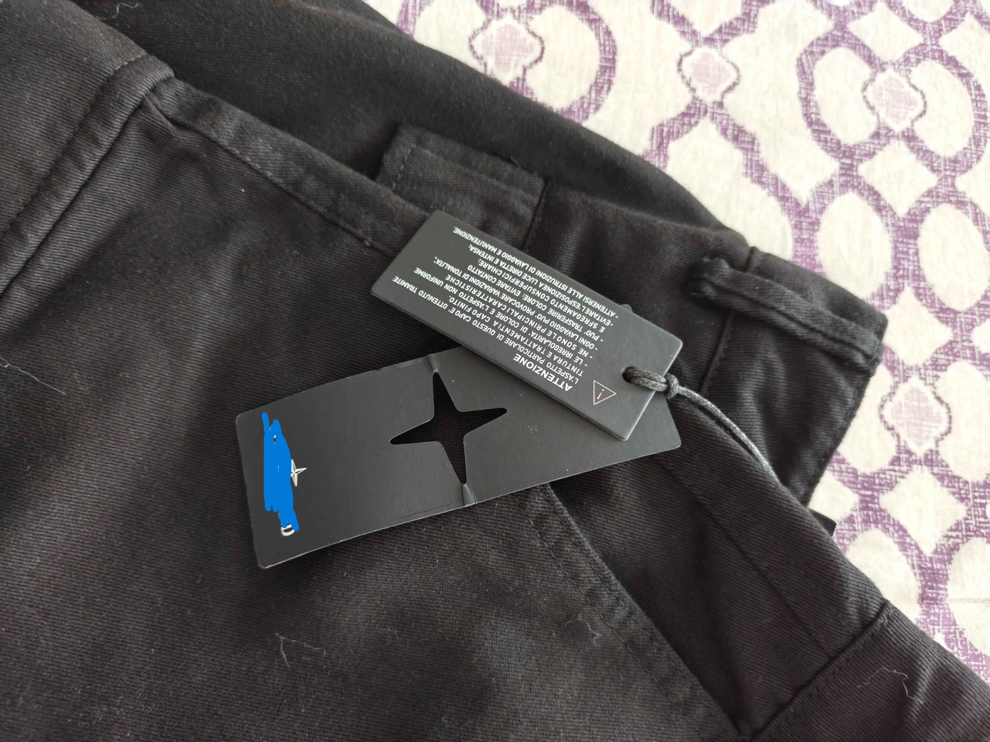 [36] fits [32] [CANADIAN WAREHOUSE] [FAST SHIPPING 7-10 DAYS] Island Jeans