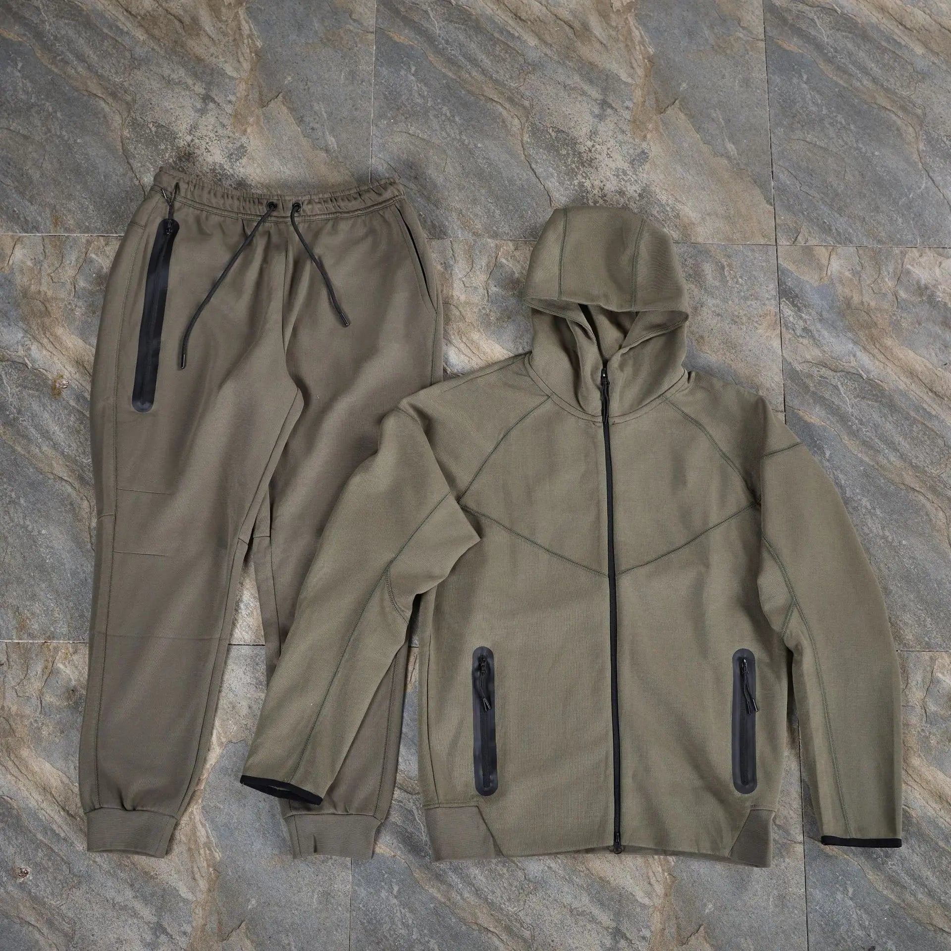 Tech Fleece